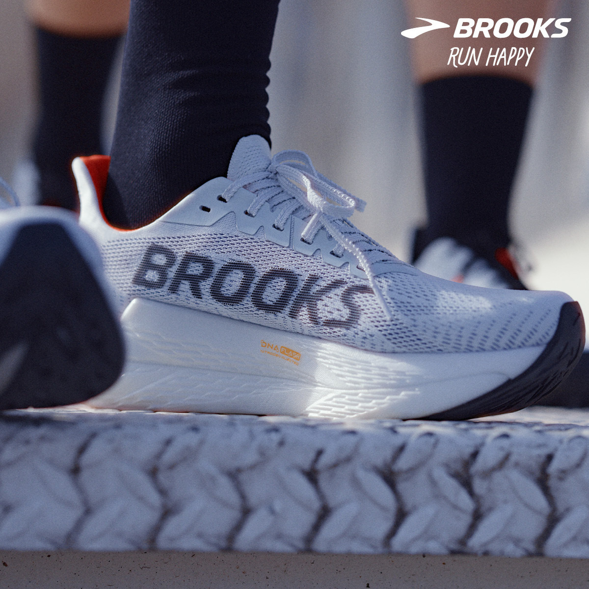 Brooks | Hyperion 2